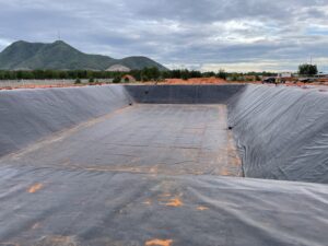 Hồ nước được sử dụng màng HDPE làm bạt lót